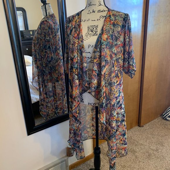 LuLaRoe Other - LulaRoe kimono